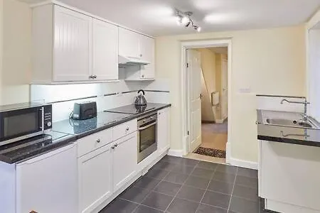 Host & - Lavender * 惠特比